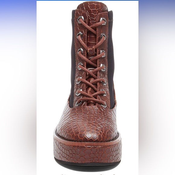 Anthropologie Kelsi Dagger Brooklyn Freeze
Platform Boots size 8. - Picture 8 of 10